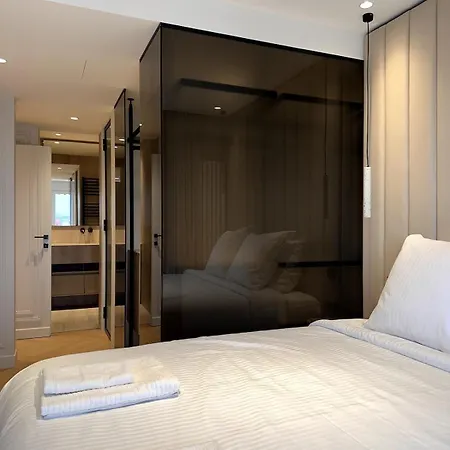 A Stone's Throw From Paris Pantin